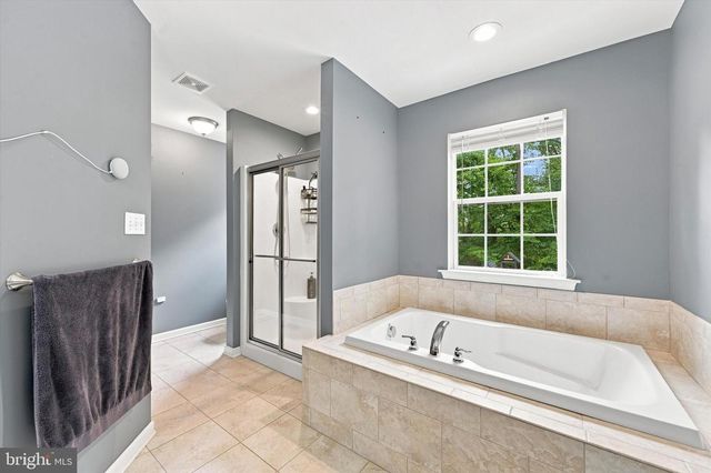 125 JAMIE LN, Coatesville, PA 19320