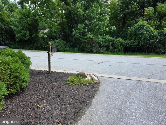 125 JAMIE LN, Coatesville, PA 19320