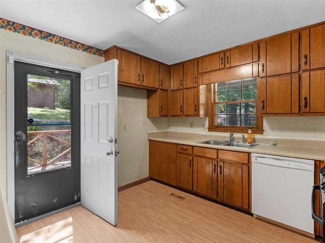 8294 Winston Way, Jonesboro, GA 30236