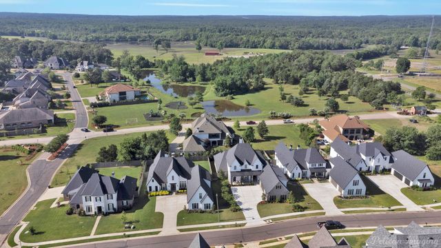 1113 Forest Trail Drive, Shreveport, LA 71106