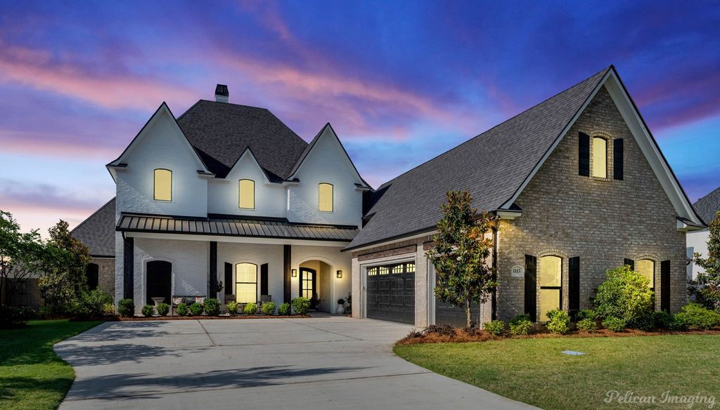 1113 Forest Trail Drive, Shreveport, LA 71106