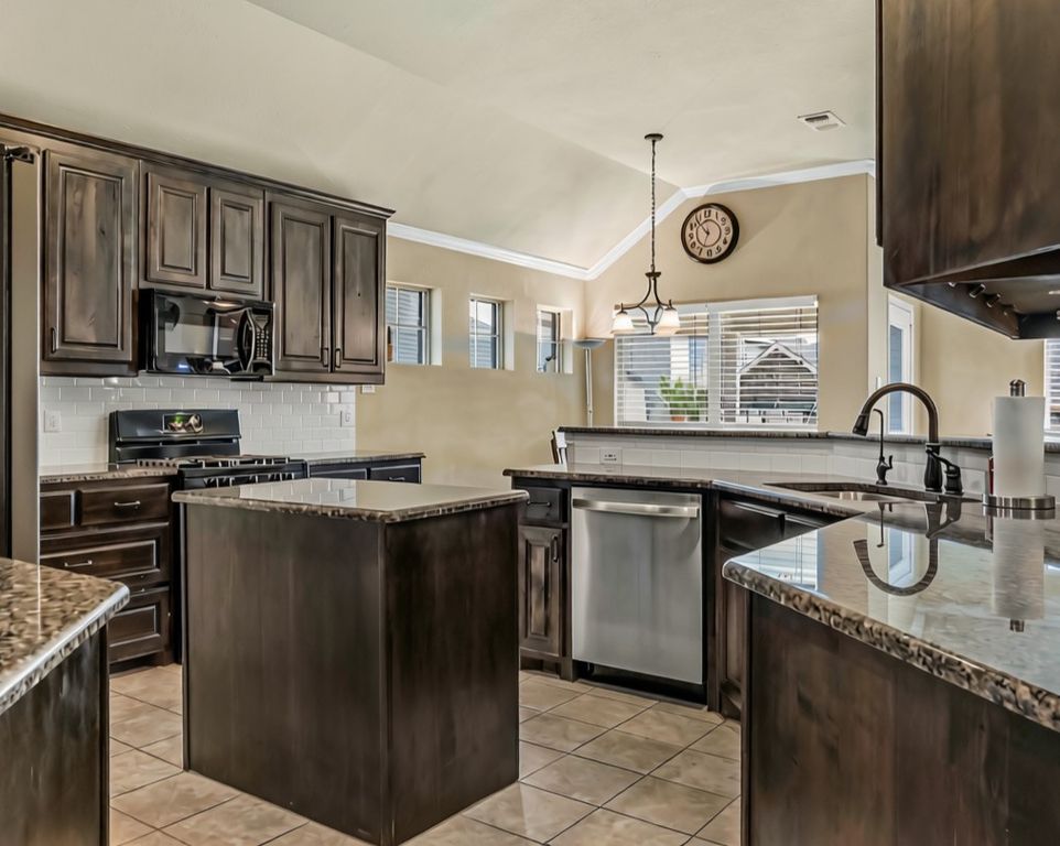 5920 Mackerel Drive, Fort Worth, TX 76179 — photo 5