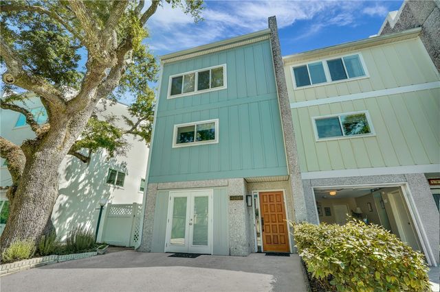 1308 Oak Street, St Simons Island, GA 31522