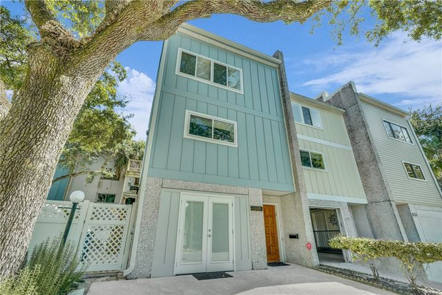 1308 Oak Street, St Simons Island, GA 31522