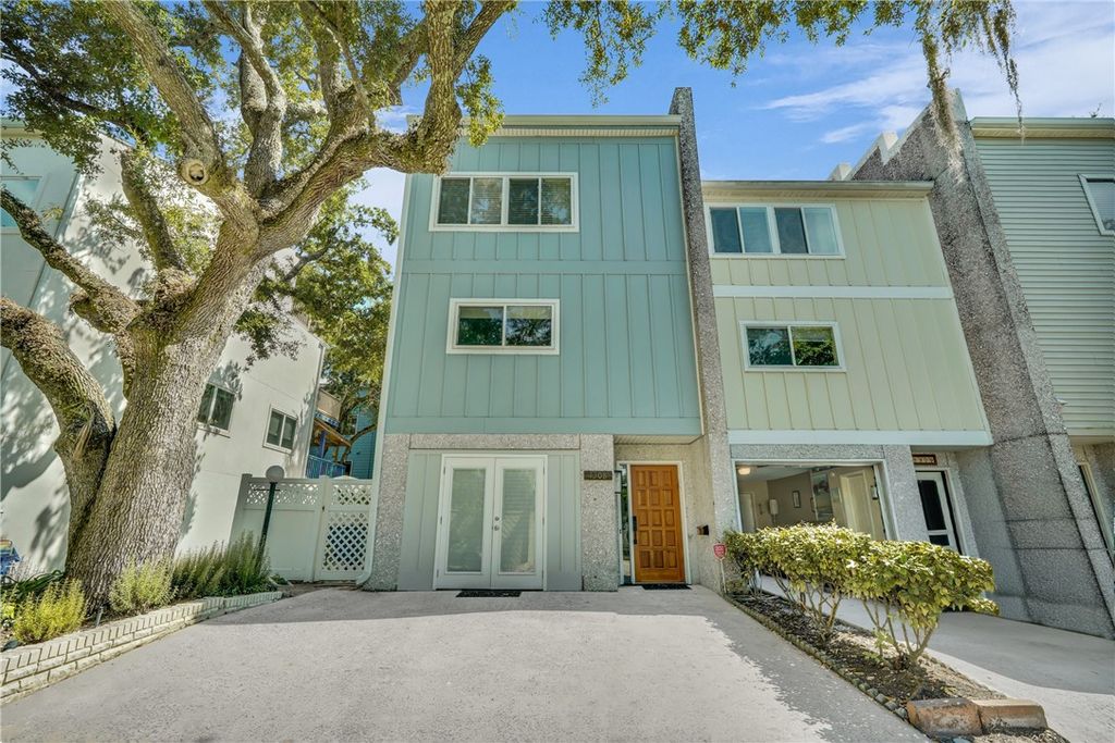 1308 Oak Street, St Simons Island, GA 31522