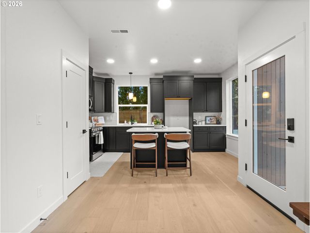 11075 Sw 61st Ave, Portland, OR 97219