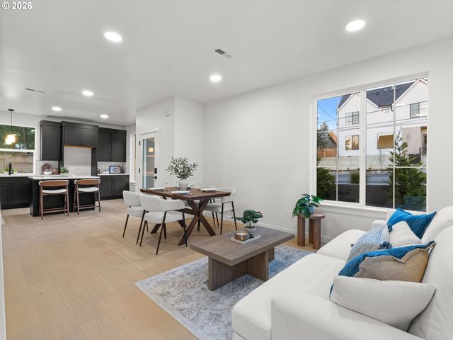 11075 Sw 61st Ave, Portland, OR 97219