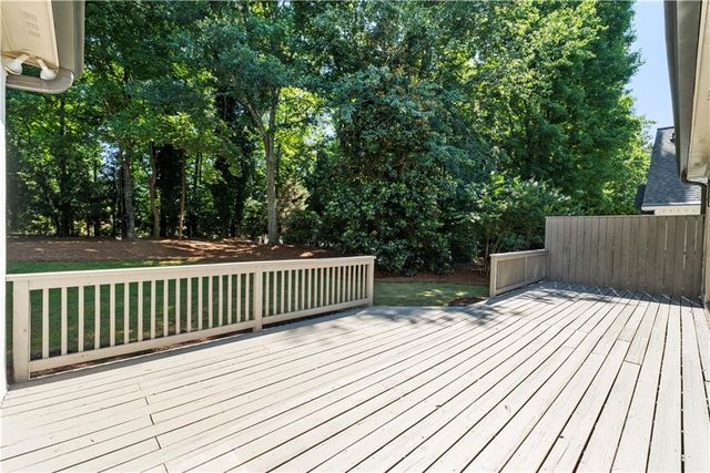 9890 Groomsbridge Road, Johns Creek, GA 30022