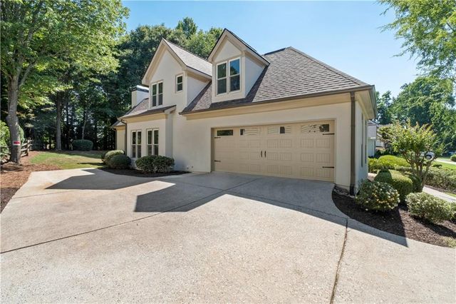 9890 Groomsbridge Road, Johns Creek, GA 30022