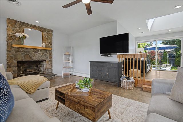 210 Wildflower Drive, Cranston, RI 02921