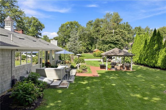 210 Wildflower Drive, Cranston, RI 02921