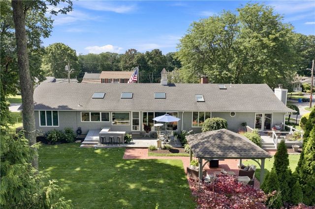 210 Wildflower Drive, Cranston, RI 02921