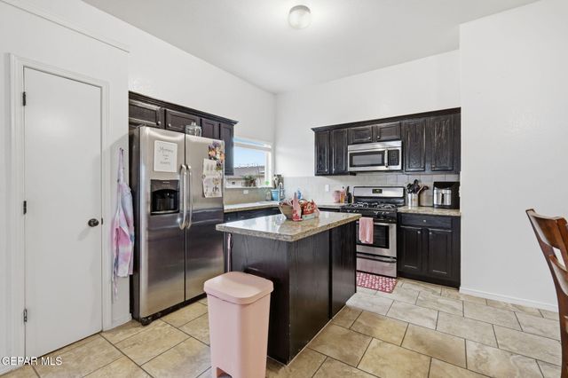 221 FLOR EUCHARIS Drive, Socorro, TX 79927