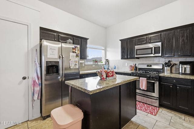 221 FLOR EUCHARIS Drive, Socorro, TX 79927