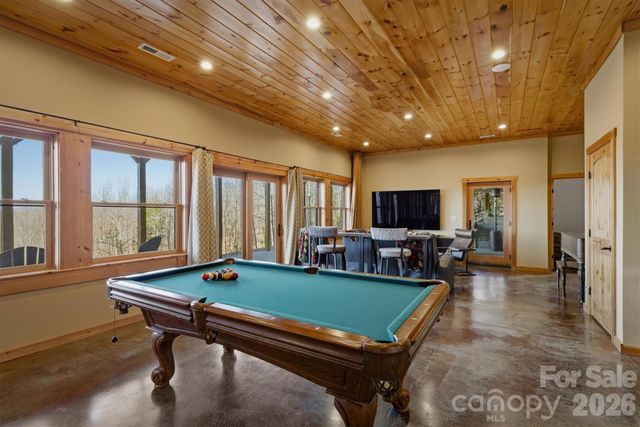 334 Scenic Vista Drive, Nebo, NC 28761