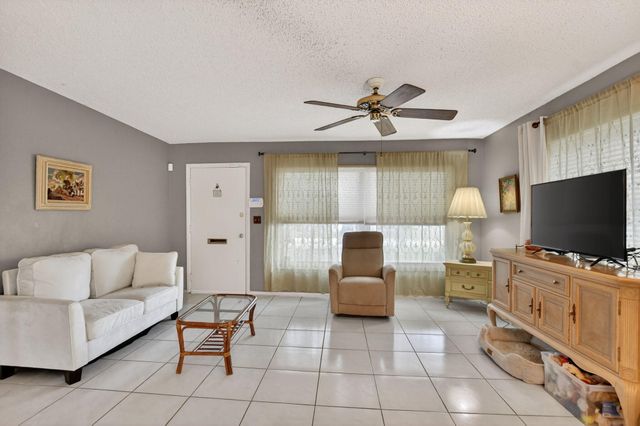 121 NW 28th Court, Pompano Beach, FL 33064