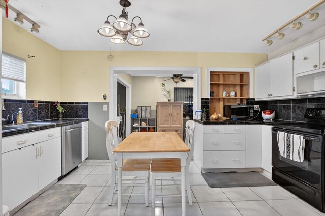 121 NW 28th Court, Pompano Beach, FL 33064