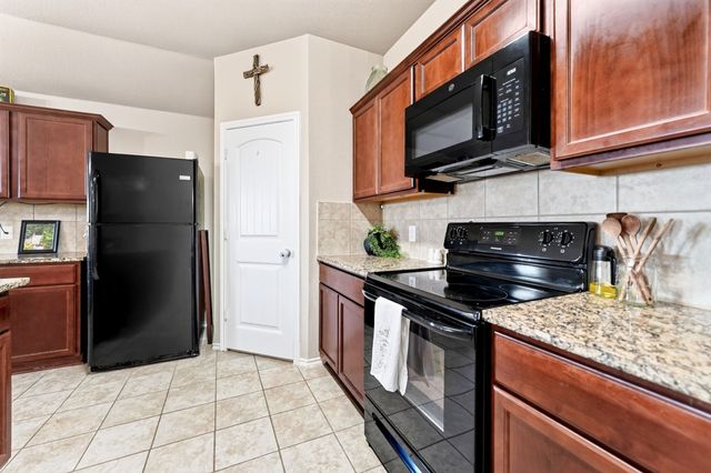 2434 Hankinson Lane, Fate, TX 75189