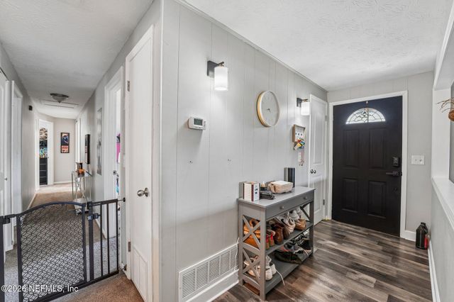 472 SIGSBEE Road, Orange Park, FL 32073