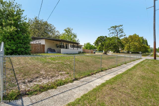 472 SIGSBEE Road, Orange Park, FL 32073