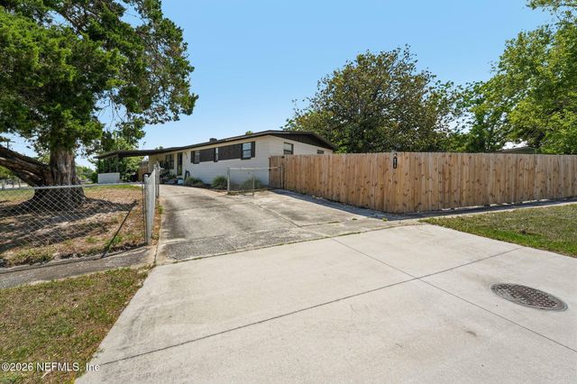 472 SIGSBEE Road, Orange Park, FL 32073