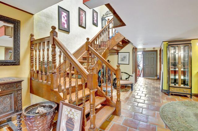 20606 NE 7th Court, Miami, FL 33179