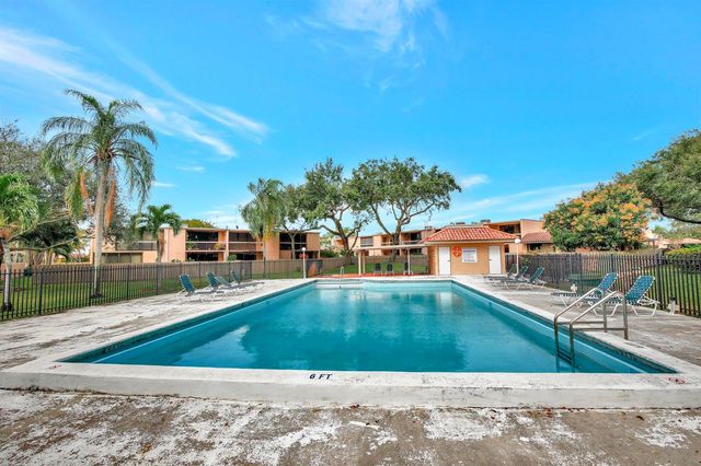 20606 NE 7th Court, Miami, FL 33179