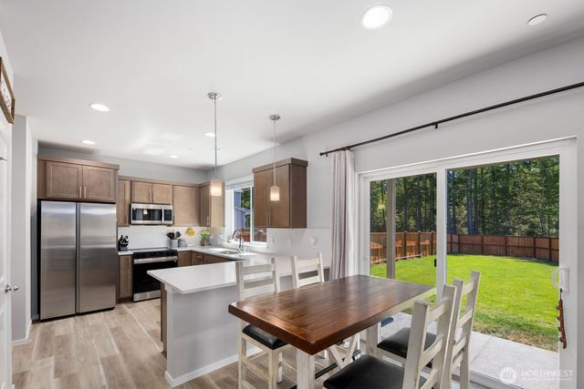 34 Basil Avenue, Shelton, WA 98584