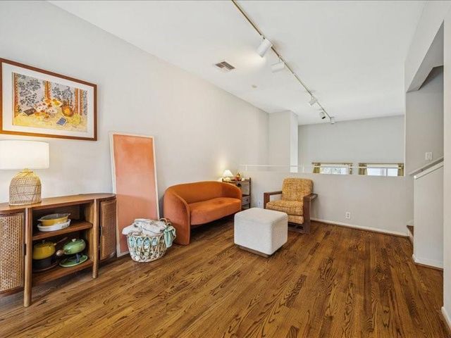 1369 Arlington Street 1369, Houston, TX 77008