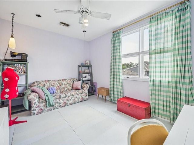 1369 Arlington Street 1369, Houston, TX 77008