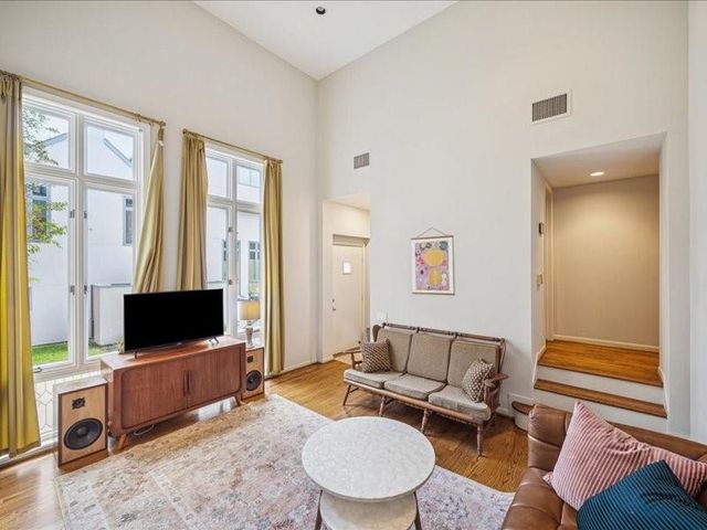 1369 Arlington Street 1369, Houston, TX 77008