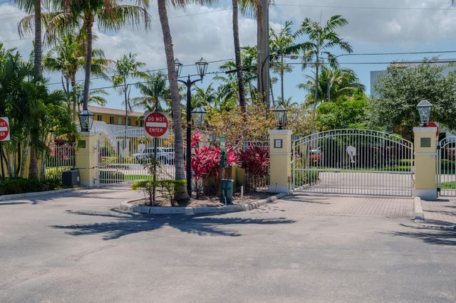 2660 NE 8th Avenue 106, Wilton Manors, FL 33334
