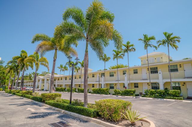 2660 NE 8th Avenue 106, Wilton Manors, FL 33334