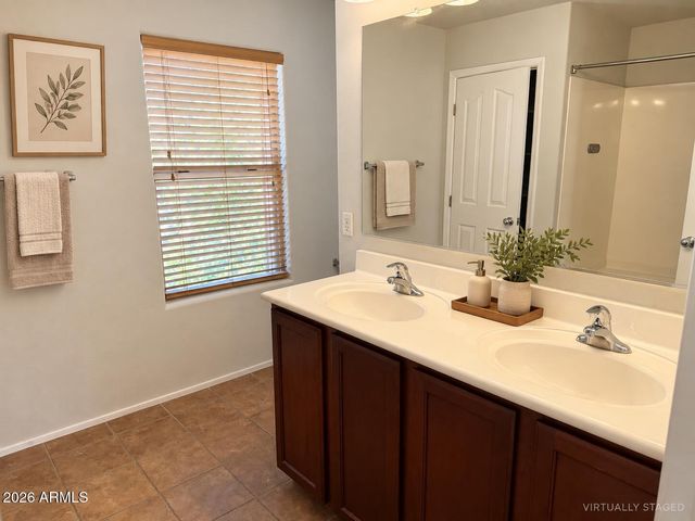 2595 S Southwind Drive, Gilbert, AZ 85295