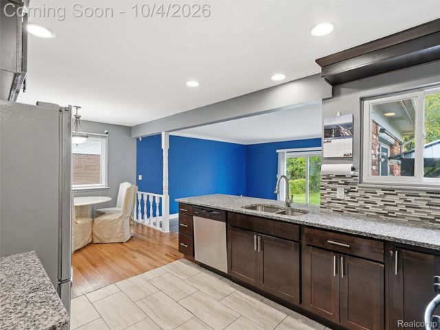 20290 Lacrosse Avenue, Southfield, MI 48076