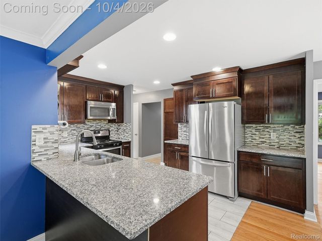 20290 Lacrosse Avenue, Southfield, MI 48076