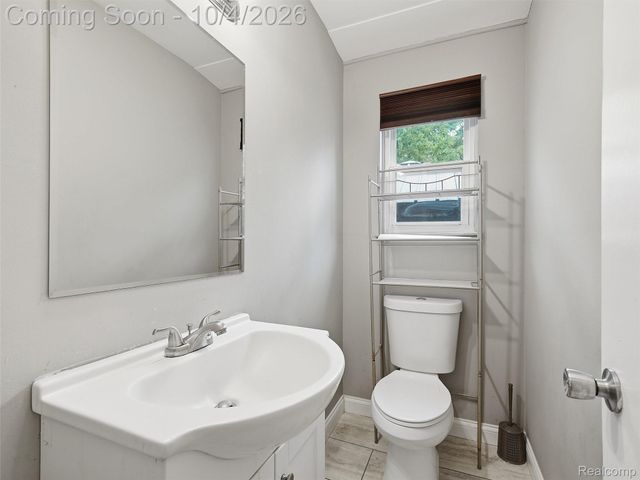 20290 Lacrosse Avenue, Southfield, MI 48076