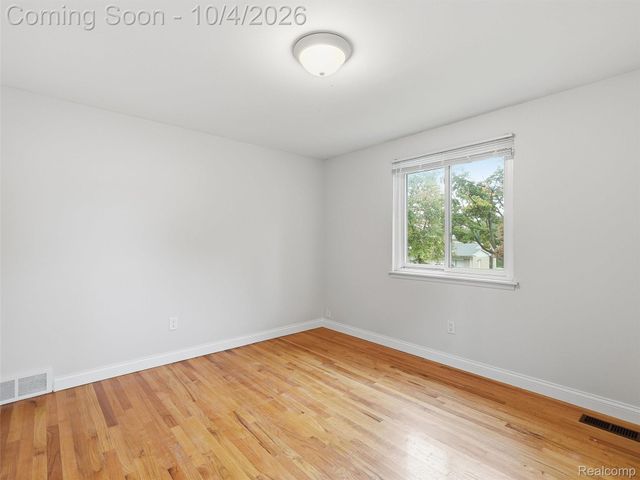 20290 Lacrosse Avenue, Southfield, MI 48076