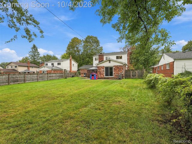 20290 Lacrosse Avenue, Southfield, MI 48076