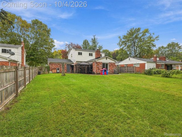 20290 Lacrosse Avenue, Southfield, MI 48076