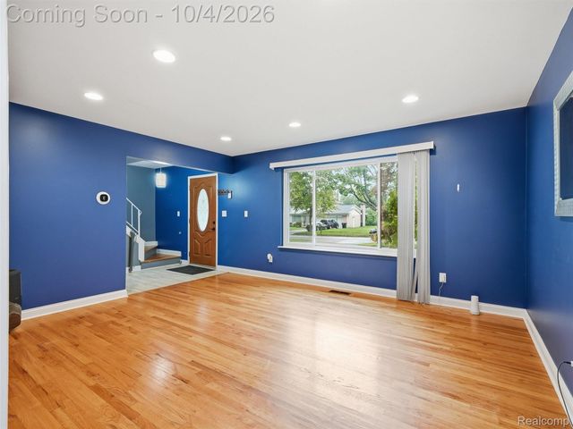 20290 Lacrosse Avenue, Southfield, MI 48076