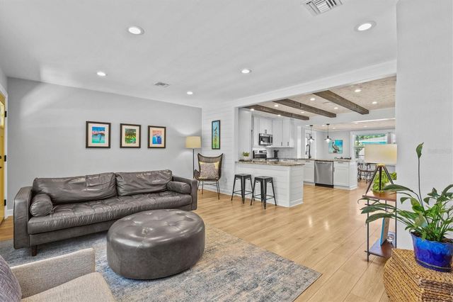 783 MANOR DRIVE W, Dunedin, FL 34698