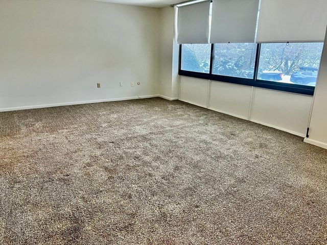 1004 Paradise Rd 1L, Swampscott, MA 01907