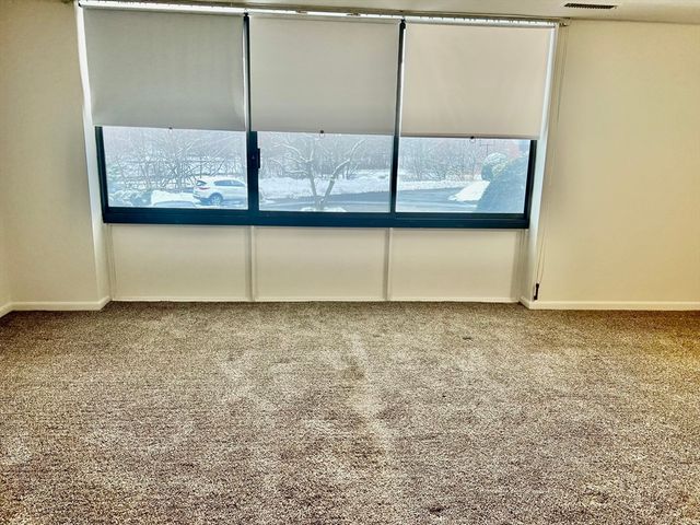 1004 Paradise Rd 1L, Swampscott, MA 01907