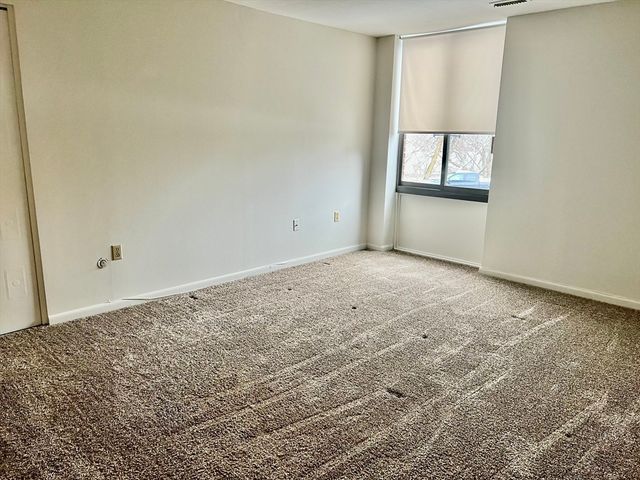 1004 Paradise Rd 1L, Swampscott, MA 01907