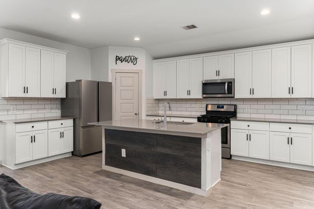 1803 Rolling Hill Lane, Richmond, TX 77469