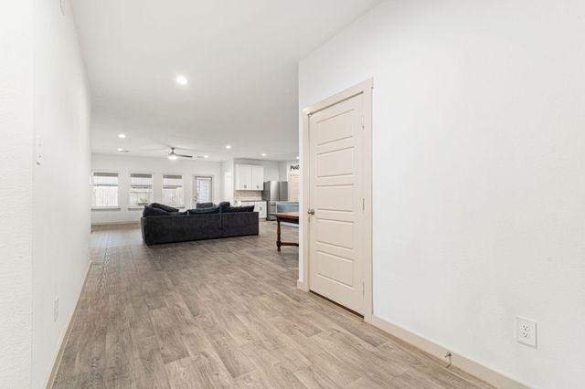 1803 Rolling Hill Lane, Richmond, TX 77469