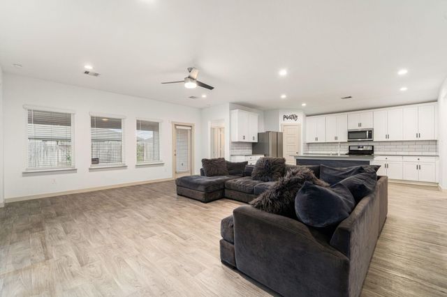 1803 Rolling Hill Lane, Richmond, TX 77469