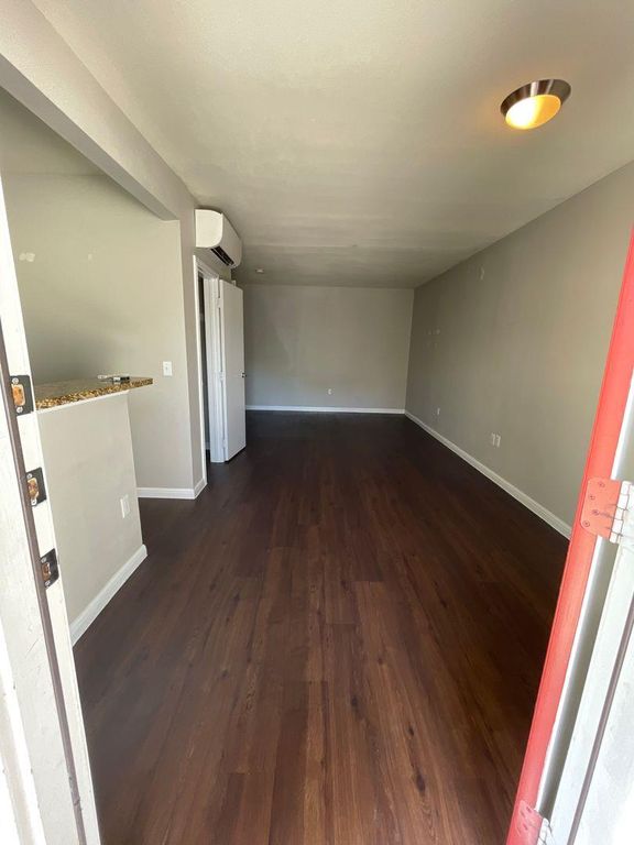 2512 Durwood ST 108, Austin, TX 78704