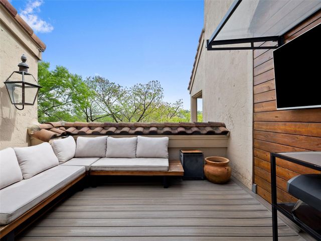1937 Rue De St Tropez 10, Austin, TX 78746